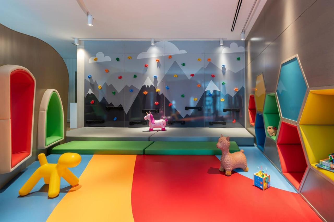 Paramount Hotel Midtown Ντουμπάι Εξωτερικό φωτογραφία The Children's Club at the Ritz-Carlton, DIFC, Dubai